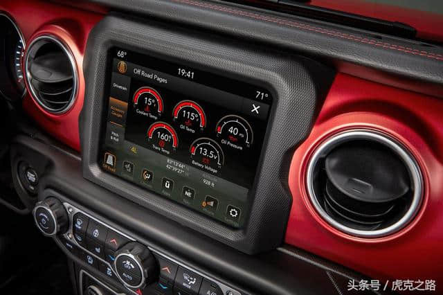 全新Jeep牧马人JL增加一键启动，8.4英寸屏幕中控台IP65级防水！