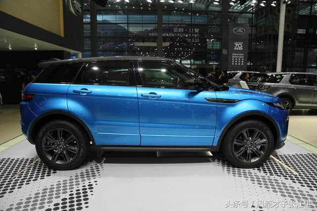 揽胜极光-梦莲湖蓝限量版，50万的“奇瑞路虎”越野SUV，你怎看？