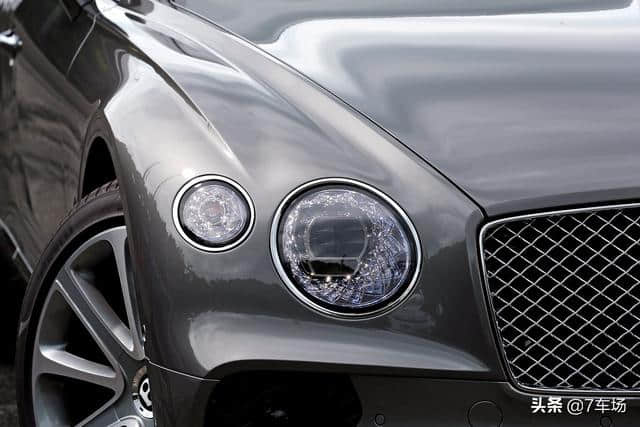 全新宾利Continental GT，不仅有豪华，隐藏的热血运动精神更迷人