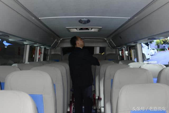 上海车展上的大家伙——福田欧辉氢燃料新能源客车