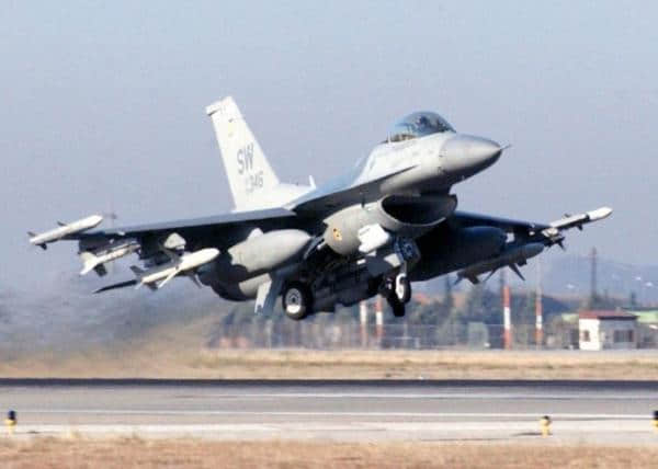 美国售巴F-16战机价格猛涨两倍 ，巴基斯坦或要用此款代替！