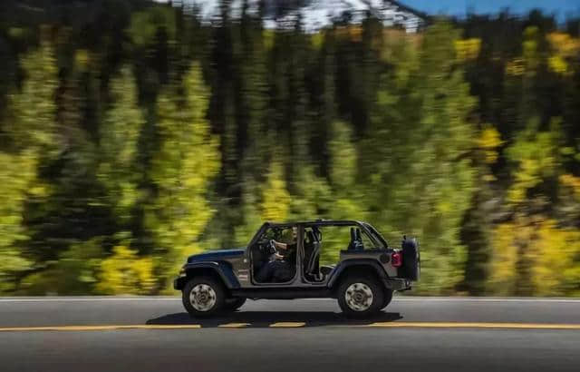 全球偶像级SUV丨全新一代Jeep牧马人公布国内售价42.99万元起
