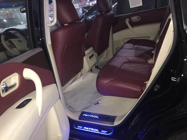 2017款日产尼桑途乐4.0L中东版XE天津现车最低优惠报价