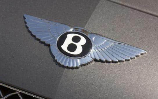 盘点世界著名的十个车标，宾利翅膀不对称，你发现了吗？