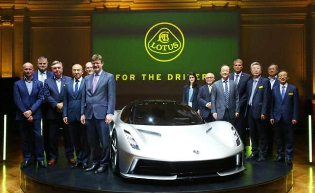 路特斯推出纯电动超级跑车，外观设计夸张，每台1450万元