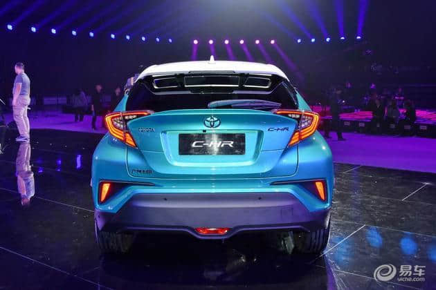 2018北京车展：广汽丰田小型SUV C-HR正式亮相