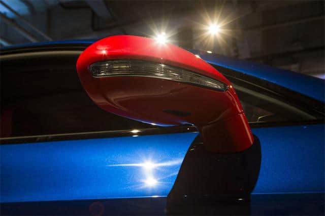 宾利欧陆GT Speed暗夜版亮相 北美售价24.03万美元