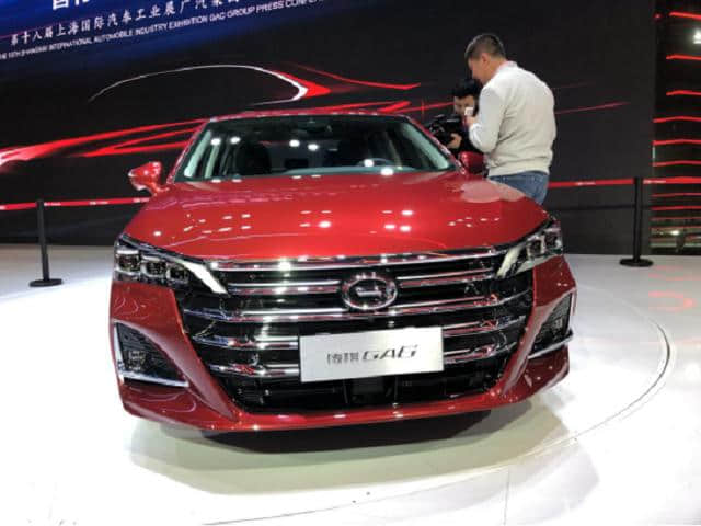 外形更大、更漂亮 2019款广汽传祺GA6上海车展正式发布