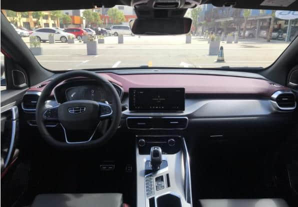 模块化平台首款SUV 吉利缤越正式亮相