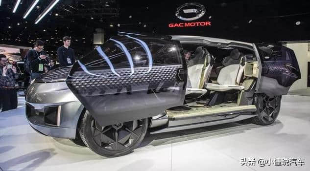 广汽传祺推出高端概念车，侧滑透明门设计，未来感十足，是你要的