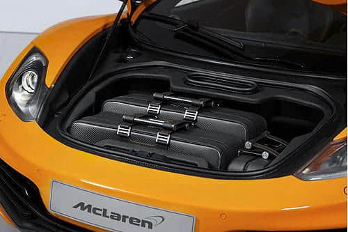 超梦幻《McLaren MP4-12C》