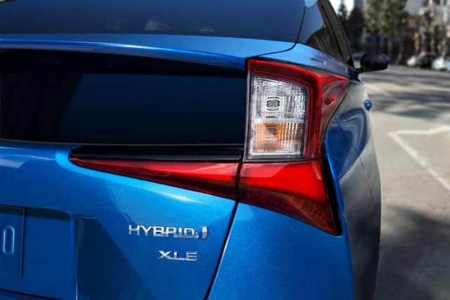 造型大改变、新增 AWD-e 系统，Toyota 小改款 Prius 正式亮相！