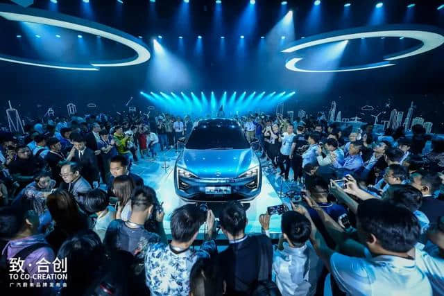 广汽和蔚来终于联姻，新品牌叫HYCAN合创点燃中国汽车行业转型