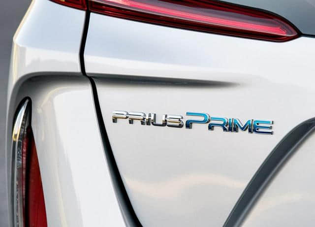 全新PriusPHV勇夺全球最畅销「插电式」油电车冠军宝座！