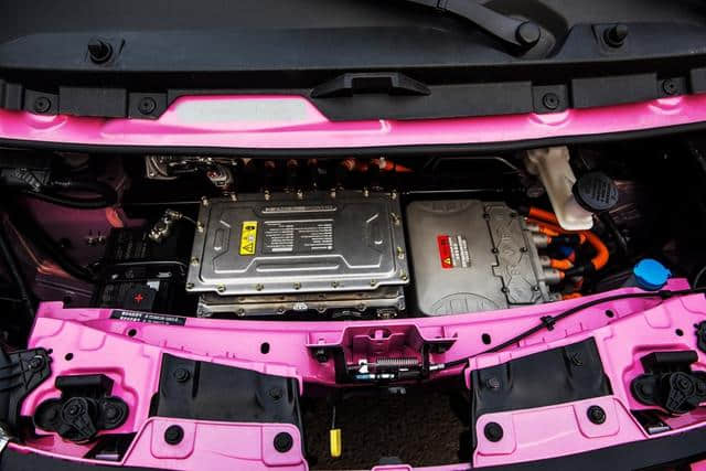 这么多微型车就这个粉色系最亮眼！长安尼欧Ⅱ正式开启预售