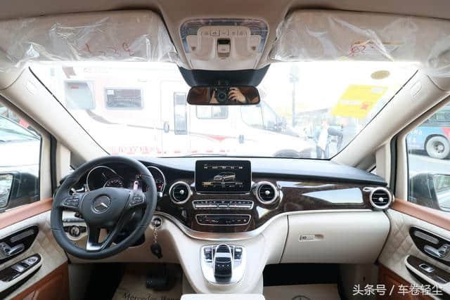 2018奔驰V260L改款现车体验，豪华MPV旗舰车型，7座蓝牌带双人床