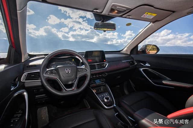 五菱宝骏全系优惠，最高3.8万，其中一款SUV性价比暴增
