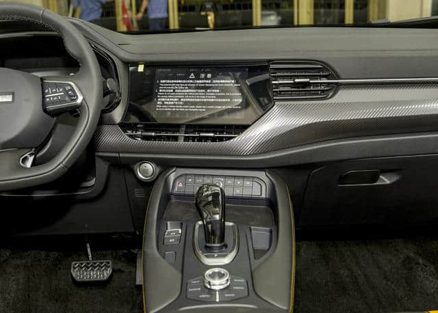 哈弗F7x科技版上市，搭载最新的驾驶技术，全新的动感设计