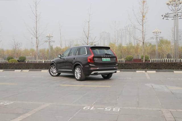 解锁新能源车的“新玩法”，试驾沃尔沃XC90 T8