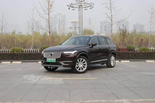 解锁新能源车的“新玩法”，试驾沃尔沃XC90 T8