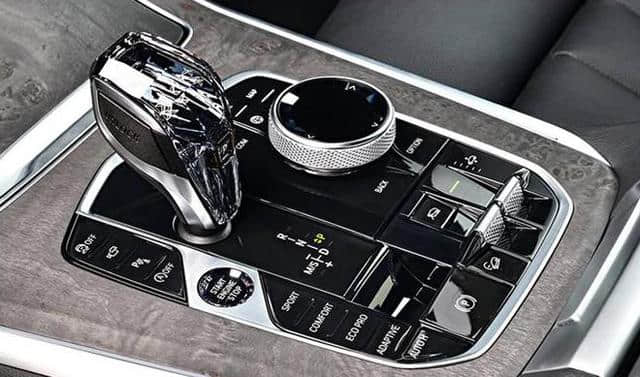 全新一代宝马X5将在11月16日广州车展预售，新车在12月份正式上市