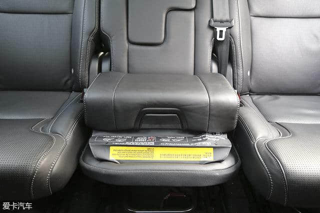 爱卡SUV专业测试 大众途锐VS沃尔沃XC90