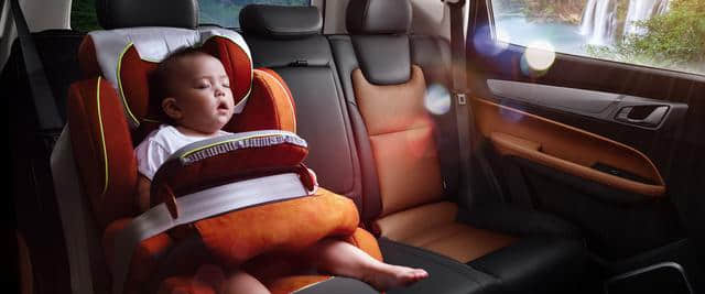 创新不止步——2019款吉利远景SUV手动幸福版