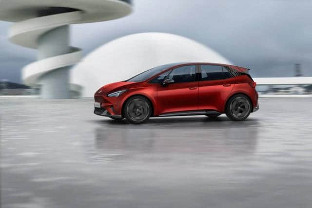 西亚特新发布的电动概念车看起来更像是Model 3和Bolt的衍生车型