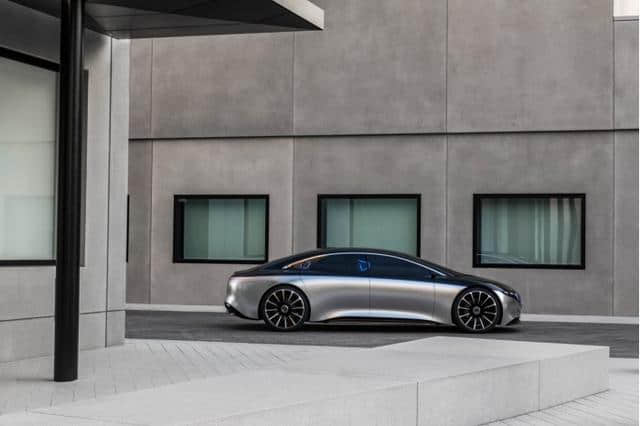 外媒：梅赛德斯-奔驰VISION EQS是一款出乎意料的环保奢华概念车