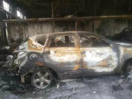 盐城海马汽车4S店突发严重火灾，20余辆汽车被烧毁