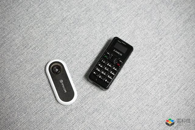 柯南同款变声器？最小迷你手机，能打电话还能变声！
