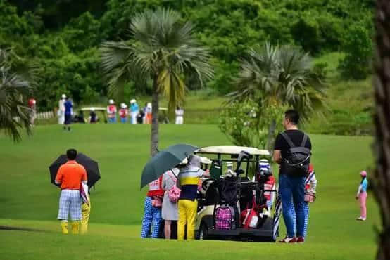 &lt;资讯&gt;2016海南省青少年高尔夫球巡回赛/海中海站回顾
