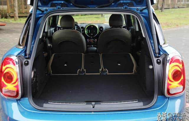 新MINI Cooper S Countryman，迷你汽车史上尺寸最大的一款车！