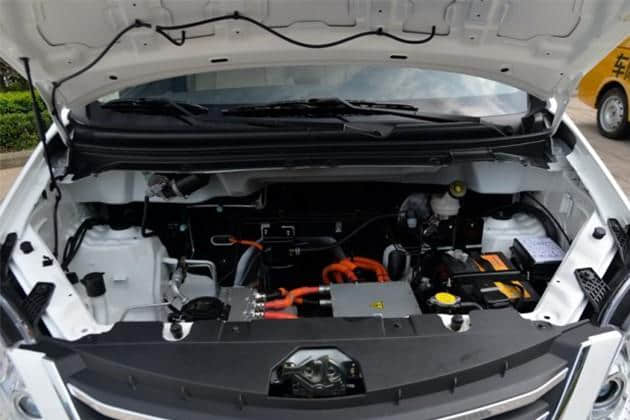 野马EC30售12.88万元 定位纯电动MPV车型