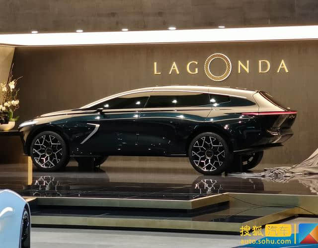 2019日内瓦车展：阿斯顿·马丁拉共达超豪华SUV概念车亮相
