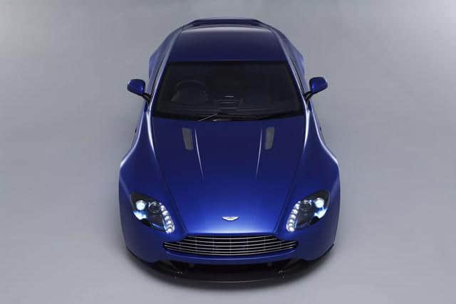 阿斯顿马丁Aston Martin V8 Vantage S