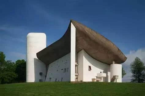 建筑大师贝聿铭去世，他奉献终生的现代主义建筑大家了解吗？