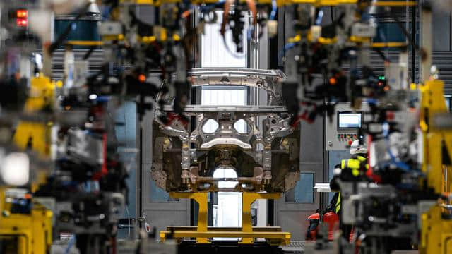 阿斯顿马丁首款SUV DBX已开始生产，将于9月正式发布