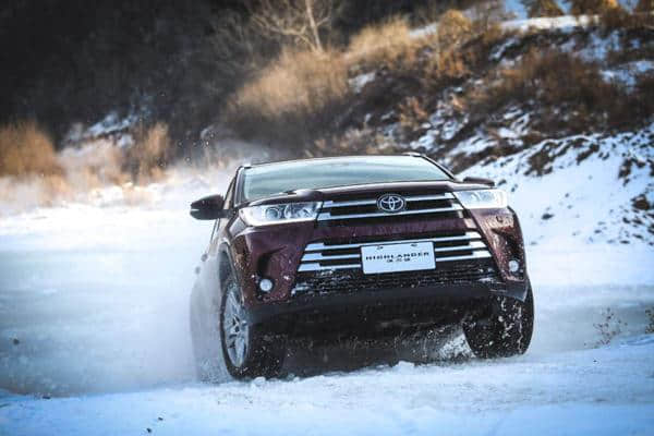 品质碾压绝大部分城市SUV 冰雪试驾2018款丰田汉兰达