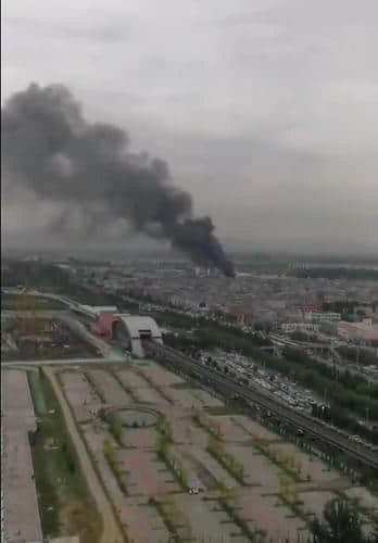 北京昌平一长城汽车4S店着火 数辆车被毁