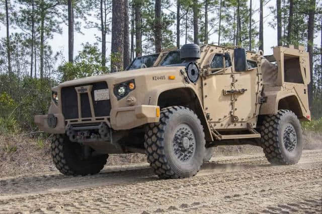 “悍马”时代即将终结，美国陆军开始装备新一代越野车